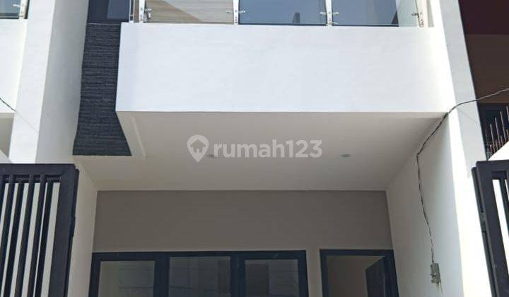 Rumah Brand New di Kavling Polri Jelambar 1