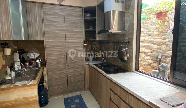 Rumah Siap Huni di 2 Lantai di Casa Jardin, Luas 8x18 2