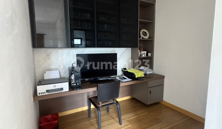 New Super Luxurious House for Sale in Garden House PIK. Size 8x17m, 3 floors. 2