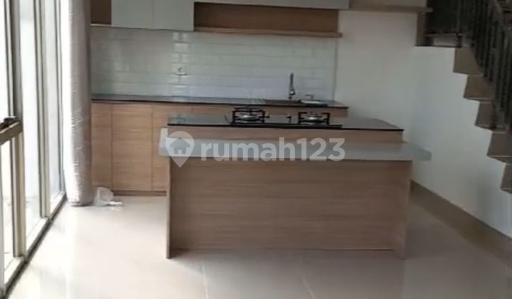 Disewakan Rumah Bagus Siap Huni di PIK 2, Luas 11x10m