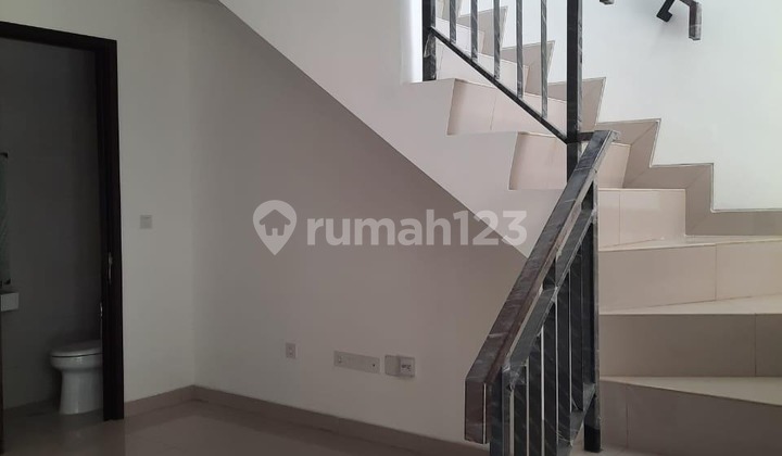 Dijual Cepat Rumah Millenial PIK 2. Siap Huni