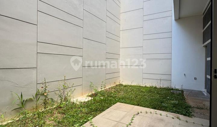 Dijual Rumah di Golf Island Cluster Chopin. Luas 10X20m. 3 Lantai 2