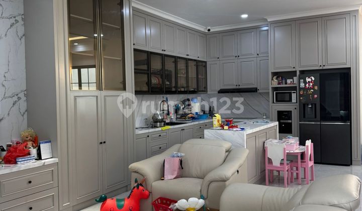 Dijual Rumah di Casa Jardin, Minimalis Luxury Modern. Luas 8X18m. Full Bangunan Renovasi 2