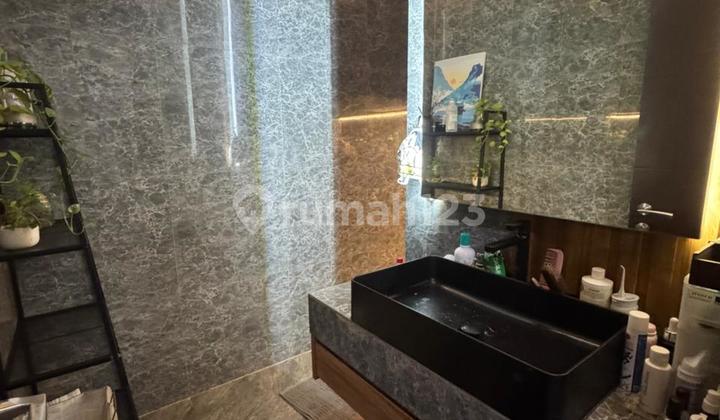 Dijual Rumah Bagus di PIK 2 Siap Huni 3 Lantai