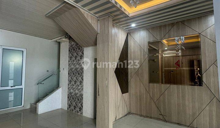 Rumah 2 Lantai Bagus Semi Furnished di Casa Jardin Cluster Favorite 1