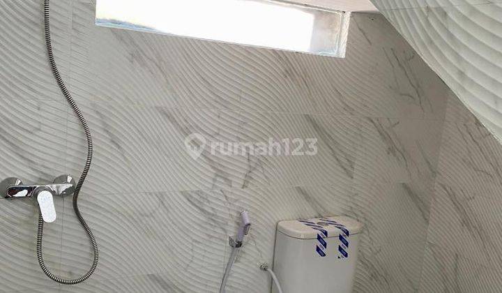 Dijual Rumah Bukit Palma 2 Lantai  2