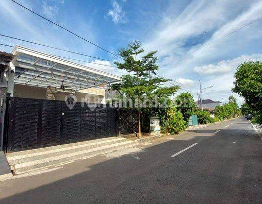 Rumah Mewah Siap Huni SHM Security 24jam Semi Furnished  1