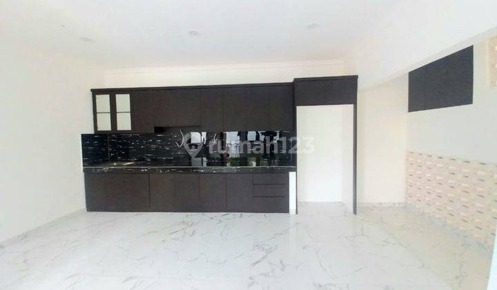 Rumah Baru 3 Lantai Siap Huni Selangkah Ke Bkt Jakarta Timur 2