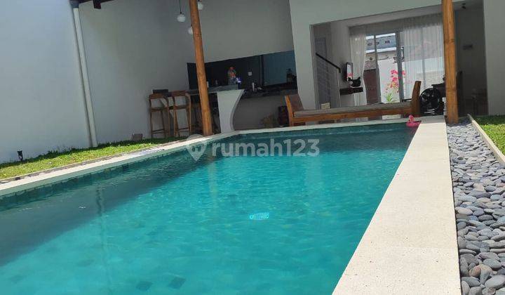 Rumah Villa Cantik Modern Minimalis Di Taman Griya Jimbaran  1