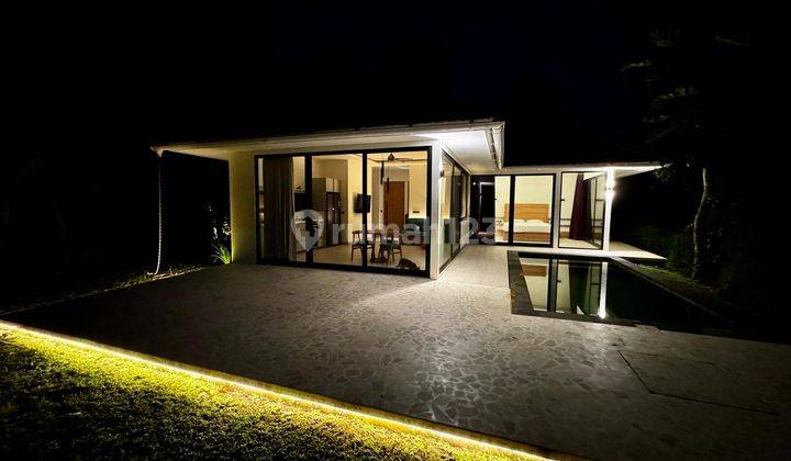 Modern Elegent Villa With Big Garden For Rent In Ubud