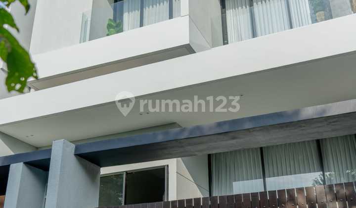 Brand New 3 Storeys Ocean Villa At Peactu For Sale 1