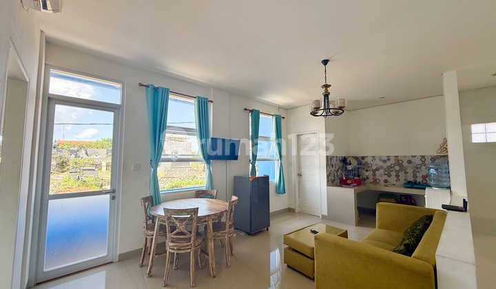 Semi Apartment House Near Pandawa and Melasti Beaches