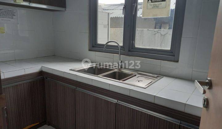 Gedung 4.5lt. Lb 2000m2 Ada Basemnet di Wahid Hasyim, Jakarta Pusat 7