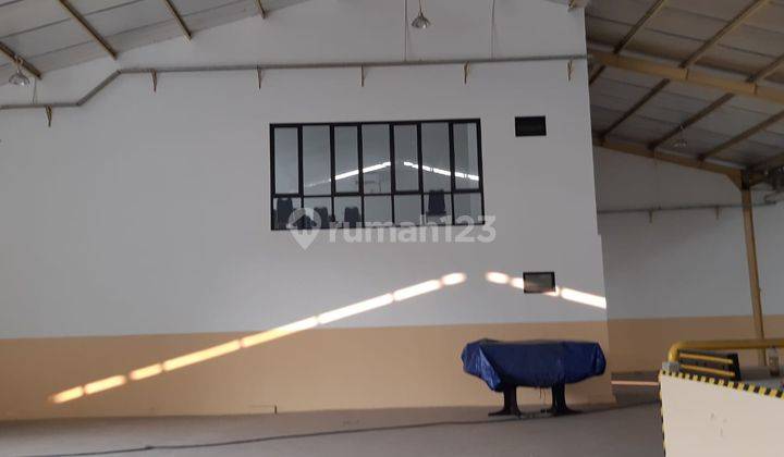 Gudang Sewa di Jl Raya Bekasi  4