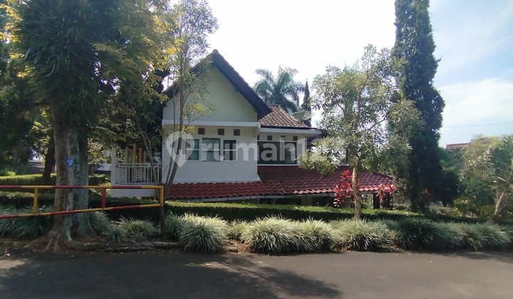 JUAL VILLA GRAND TRAWAS MOJOKERTO BAGUS HALAMAN LUAS JUAL VILLA GRAND TRAWAS MOJOKERTO BAGUS HALAMAN LUAS