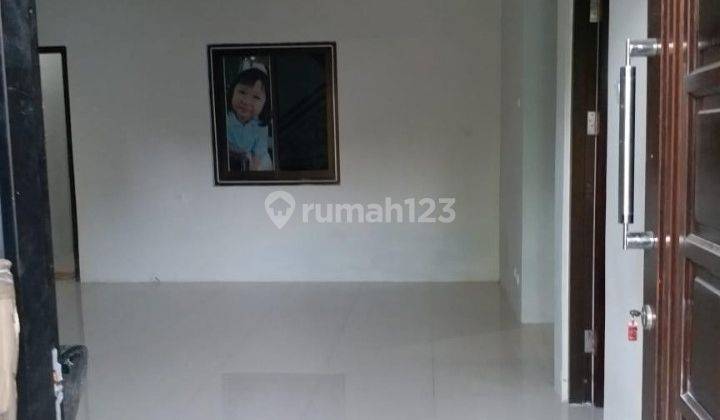 Rumah 2 Lantai Bagus SHM di Bukit Palma, Surabaya 1