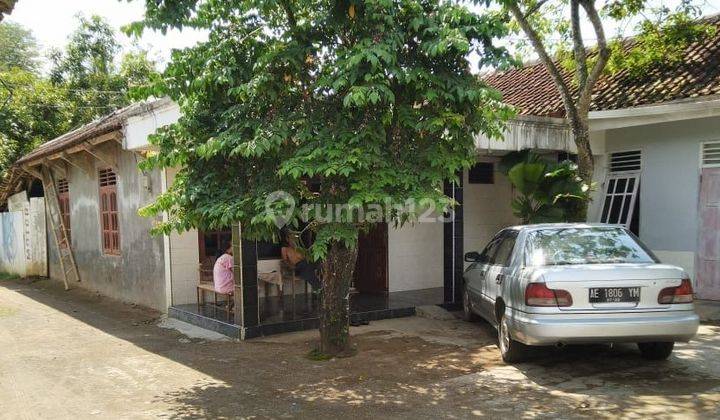 Rumah Bagus SHM di Jl. Letjend Suprapto, Pacitan 1