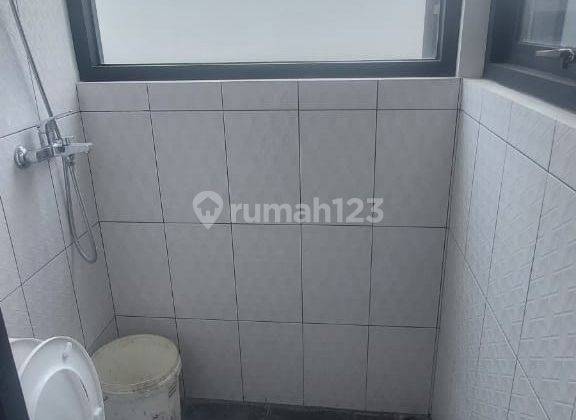 Rumah 2 Lantai Bagus SHM di Taman Dayu, Pasuruan 2