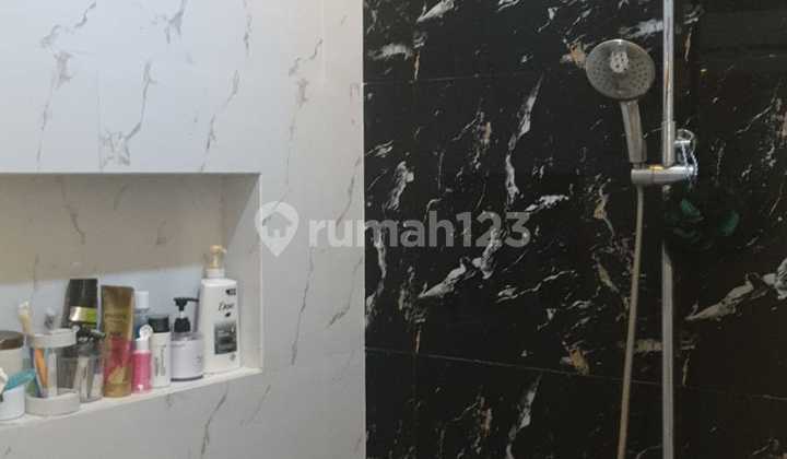 Dijual Rumah Surabaya di Simpang Darmo Permai Selatan 2