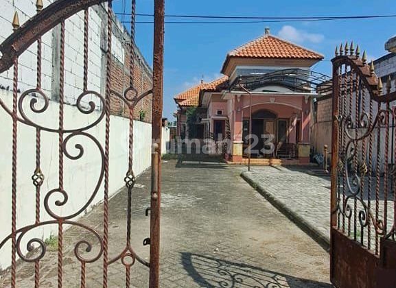 Rumah Usaha di Surabaya Barat Area Sambikerep