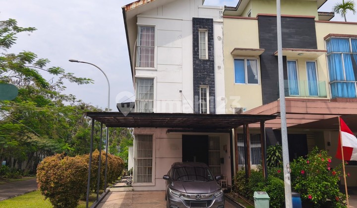 Nice, tidy, ready-to-occupy house in Taman Holandia, 0044 Crs.