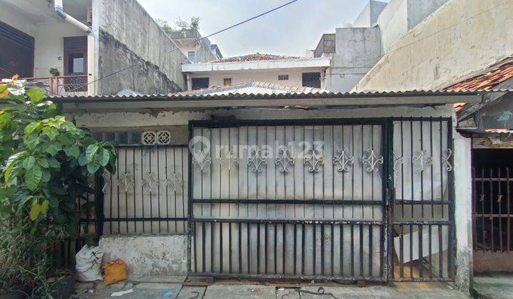 Rumah Siap Huni Kondisi Bagus Daerah Jelambar, Kode 0015 Chrwid 1