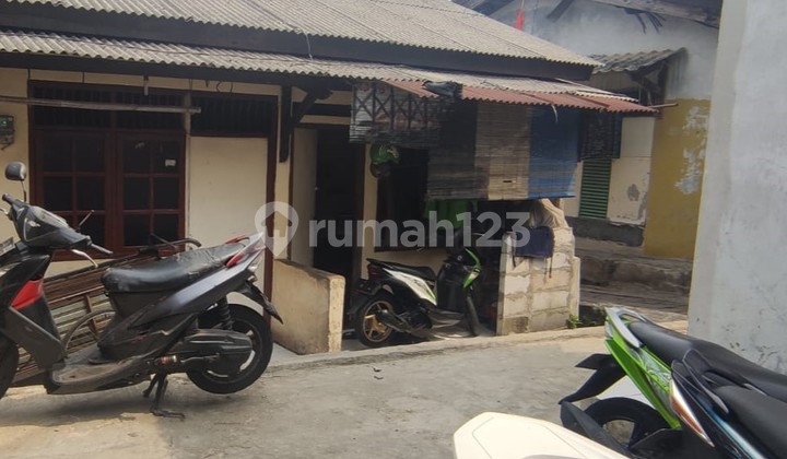 Rumah dijual lokasi di daerah Depok, 0072 Chr