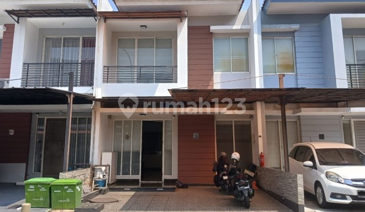 Rumah bagus rapih siap huni di Puri Mansion, 0031 Mar