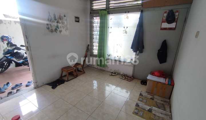 Rumah siap huni kondisi bagus di Cengkareng, 0068 Tat 2