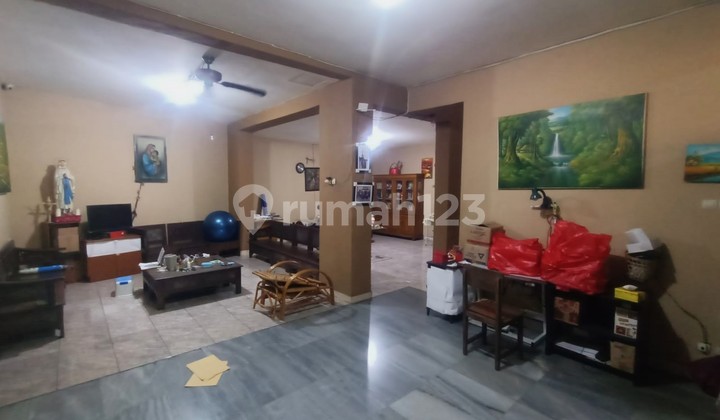 Rumah siap huni kondisi bagus lokasi di Kemayoran, 0081 ChrJon 2