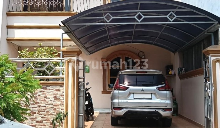 Neat and nice ready-to-occupy house in Taman Palem Lestari, 0002 Dad