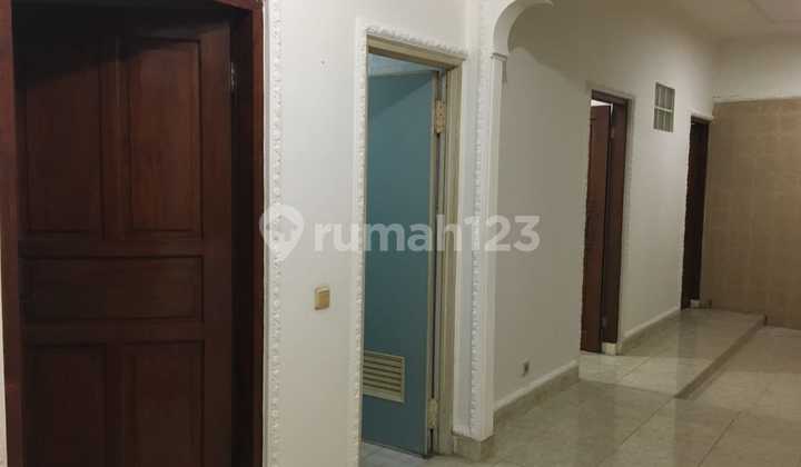 Good ready-to-occupy house located in Lippo Karawaci, 0063 Aug. 2