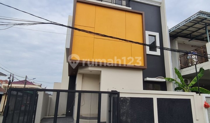 Nice Neat Ready-to-Occupy House in Citra Garden 1, 0033 Crssus 2