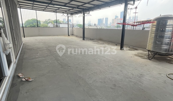 Rumah Sekaligus Tempat Usaha Uk8,5X7,5M 3Lt Siap Pakai di Jelambar ,Kavpolri Dutamas 2