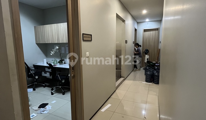 Ruko Uk 4X15m di Metrobroadway Pik Pantai Indah Kapuk, Sudah Full Renovasi