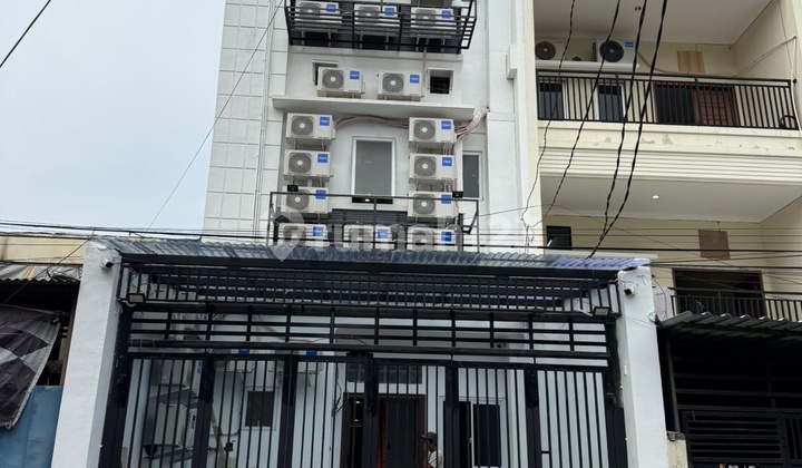 Rumah / Ruko Kost Uk 5X22m 4Lt Kondisi Sudah Full Furnish di Jelambar Jakarta Barat
