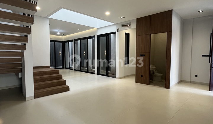 New House Brandnew Nice Favorite Block in Muara Karang Pluit