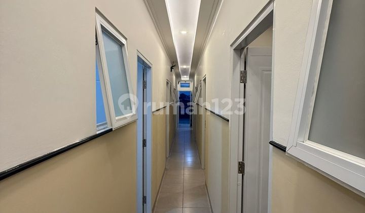 Rumah / Ruko Kost Uk 5X22m 4Lt Kondisi Sudah Full Furnish di Jelambar Jakarta Barat