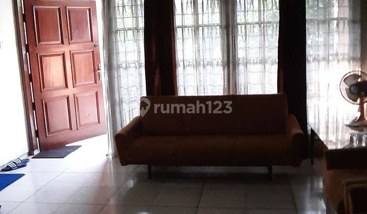 Rumah Adem Nyaman Butuh Renovasi Komplek Auri Waringin Permai Jakarta Timur 1