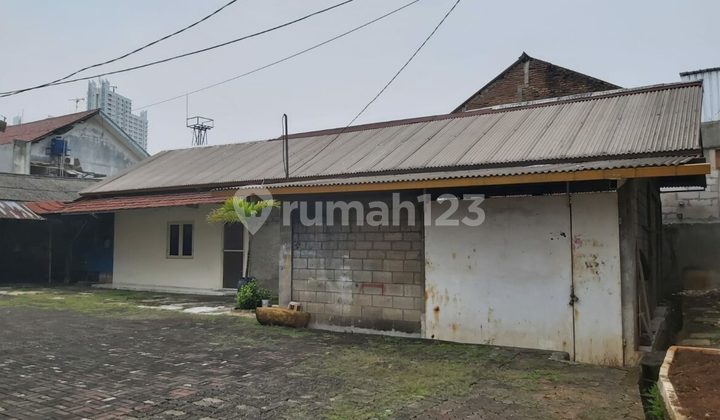 Rumah Hitung Tanah di Kedoya Selatan Kebon Jeruk Jakarta Barat 2