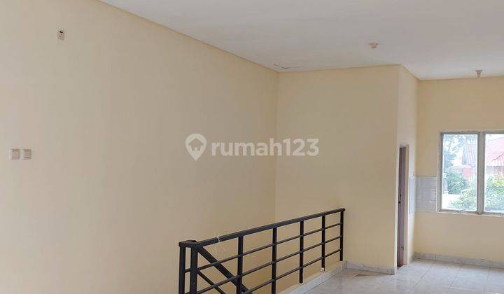 Disewakan Ruko 2 Lantai di Karang satria bekasi 4