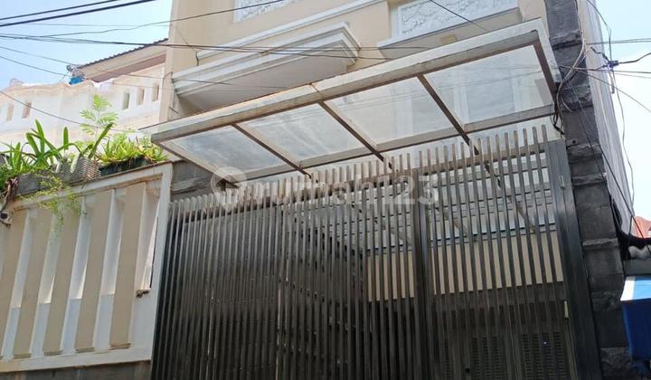 3.5-Story Minimalist House, Sunter Complex Near Sunter Mall, Wide Road 2