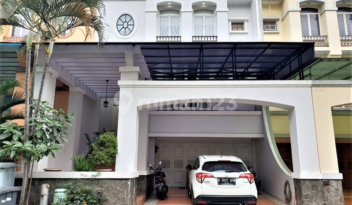 Rumah Cantik Bgm Minimalis 3 Lantai Mewah Jual Cepat