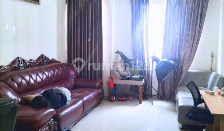 BIG HOUSE SMALL PRICE, KEMAYORAN 3 FLOORS, 234m, SUITABLE FOR RESIDENCE OR BOARDING HOUSE CLOSE TO EVERYWHERE