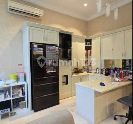 Rumah Cantik Bgm Minimalis 3 Lantai Mewah Jual Cepat 2