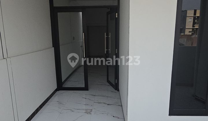 Murah Rumah Cantik, 3 Lantai Pademangan Near Kemayoran, Baru Renovasi Jual Cepat 2