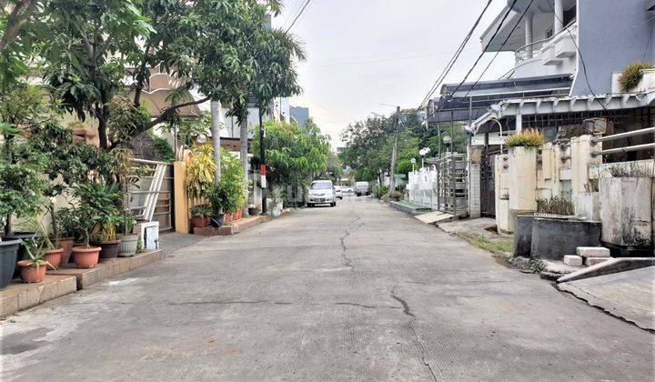 Rumah Mewah Minimalis Paradise2, 3 Lantai Furnish Dalam Komplek 2