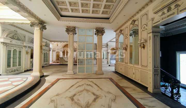 PRICE DROP, LARGE LUXURY HOUSE IN ANCOL, SIZE 20X30 3 FLOORS, SEMI-FURNISHED RARE, KPR AVAILABLE 2