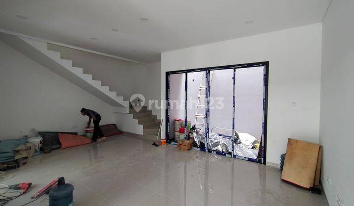 RUMAH BARU DALAM KOMPLEK 2 LANTAI, 7X15, BEBAS BANJIR, JUAL CEPAT, BISA NEGO 2