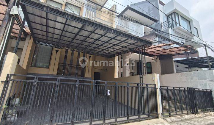 Rumah Baru Renovasi 2,5 Lantai, Gratis Ac Dan Kitchen Set Bisa Kpr 2